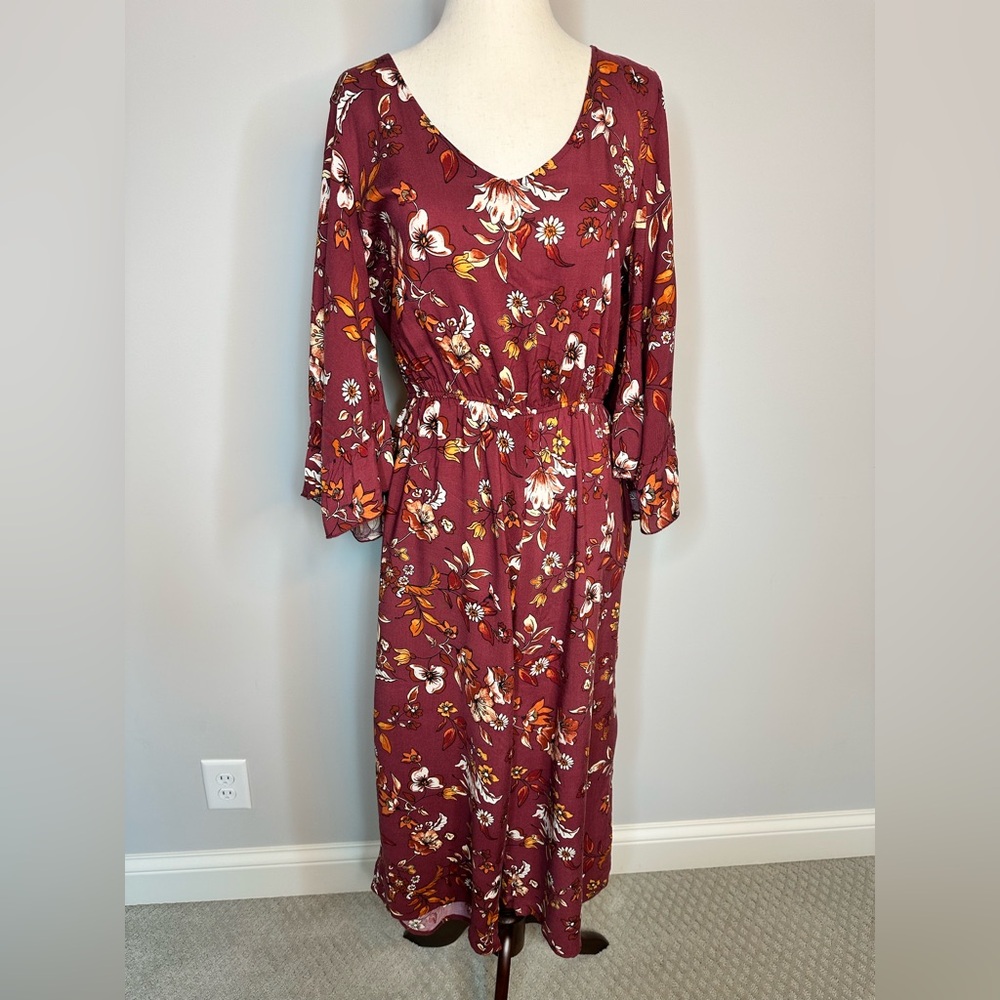 Sz S Eyeshadow floral jumpsuit rust burgundy 3/4 flowy ruffle sleeves v neck
